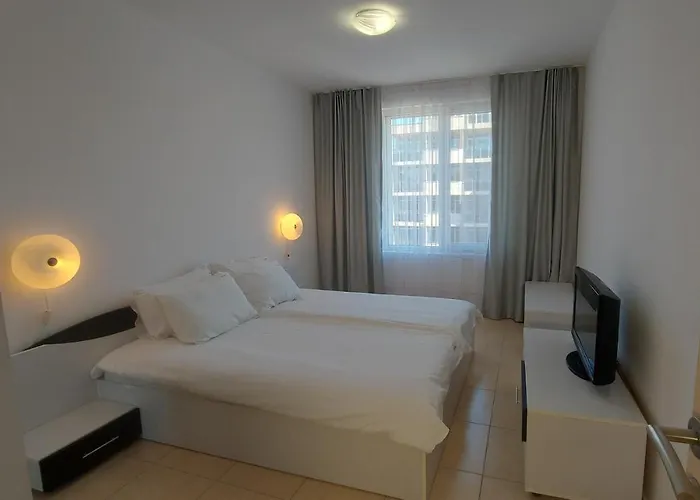 Admiral Plaza, & Apartment Sunny Beach