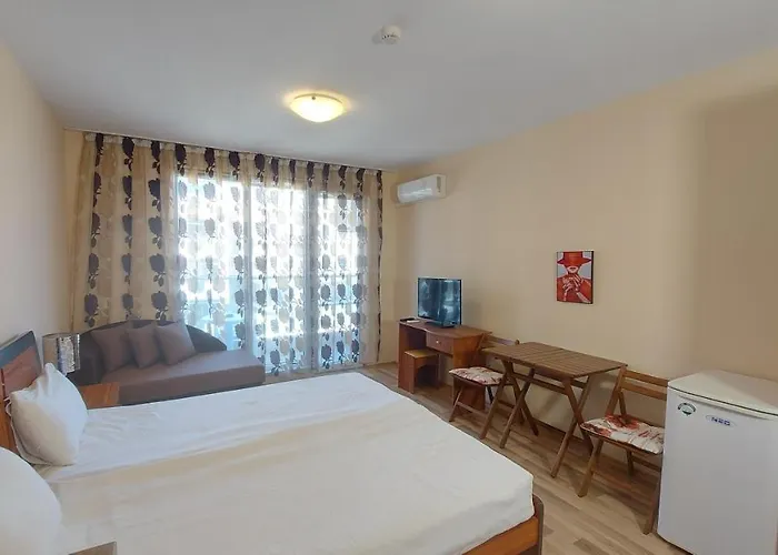 Admiral Plaza, & Apartment *