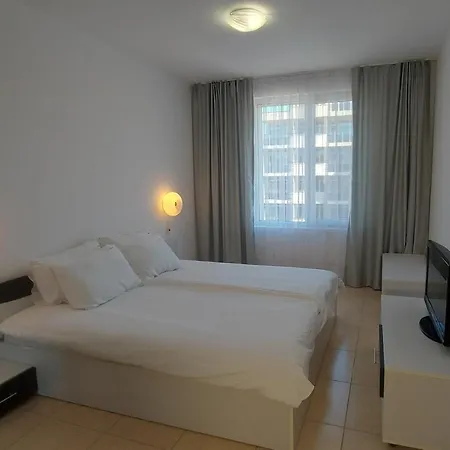 Admiral Plaza, & Apartament Słoneczny Brzeg