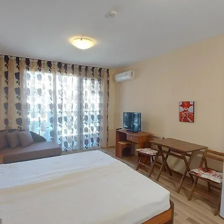 Admiral Plaza, & Apartament *