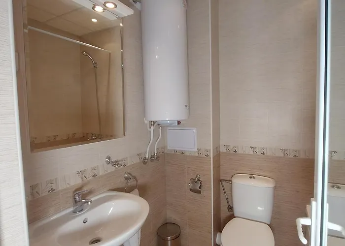 Admiral Plaza, & Apartment